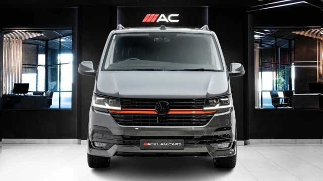 Volkswagen Transporter Image 2