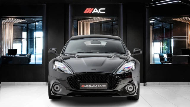 Aston Martin Rapide S Image 2