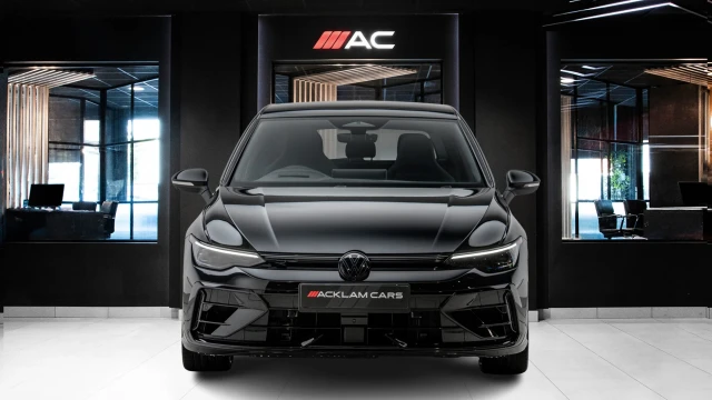 Volkswagen Golf Image 2