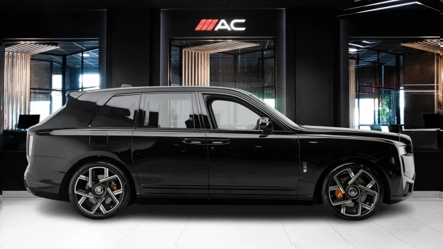 Rolls-Royce Cullinan Series II Image 3