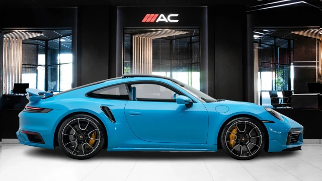 Porsche 911 Image 3