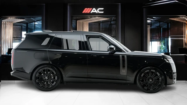 Land Rover Range Rover Image 3