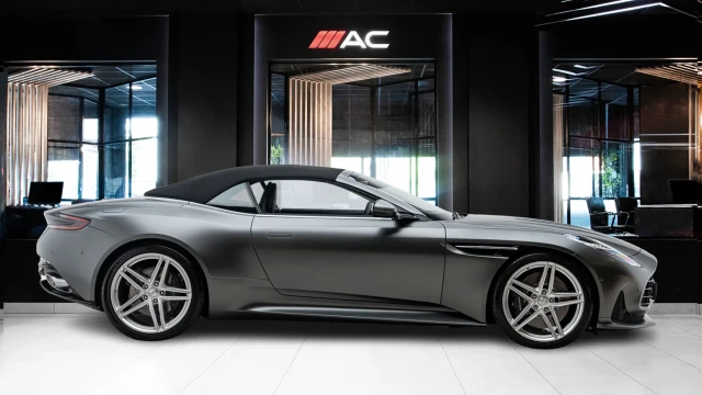 Aston Martin DB12 Image 3