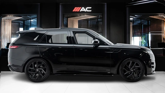 Land Rover Range Rover Sport Image 3