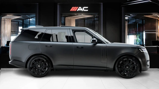 Land Rover Range Rover Image 3