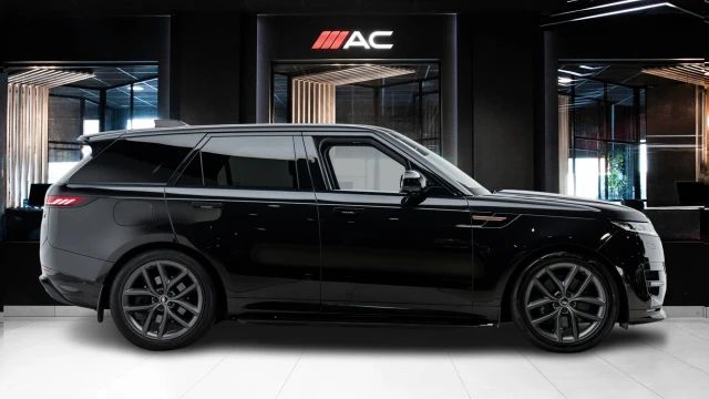 Land Rover Range Rover Sport Image 3