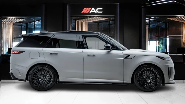 Land Rover Range Rover Sport Image 3