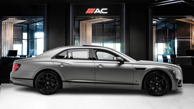 Bentley Flying Spur Image 4