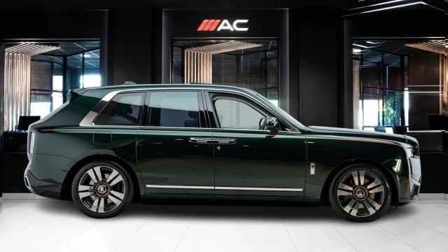 Rolls-Royce Cullinan Series II Image 3
