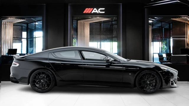 Aston Martin Rapide S Image 3