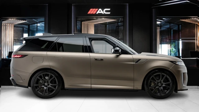Land Rover Range Rover Sport Image 3