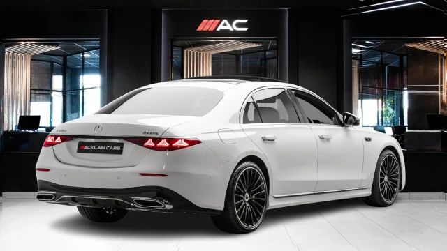 Mercedes-Benz S Class Image 4