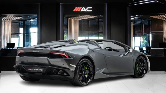 Lamborghini Huracan Image 4