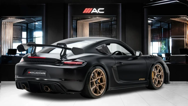 Porsche 718 Cayman Image 4