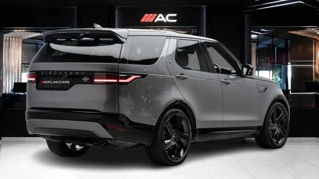 Land Rover Discovery Image 4