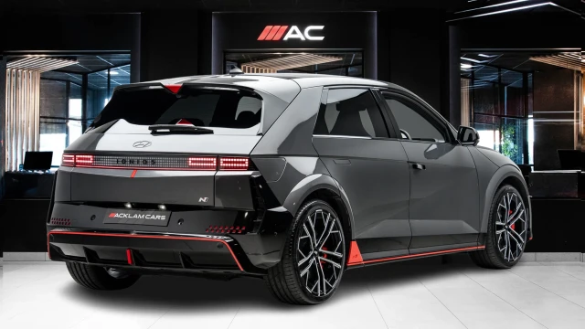 Hyundai IONIQ Image 4