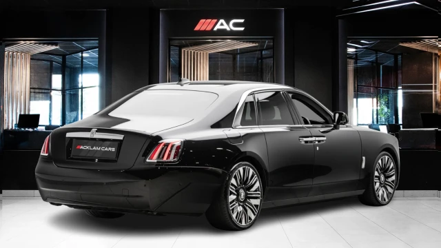 Rolls-Royce Ghost Series II Image 4
