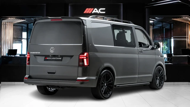 Volkswagen Transporter Image 4