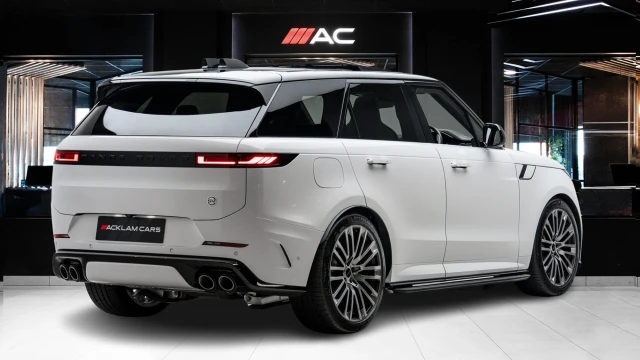 Land Rover Range Rover Sport Image 4