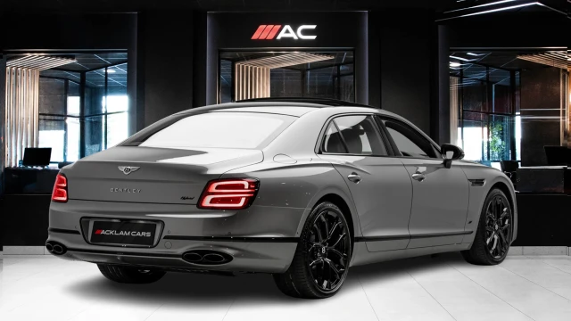 Bentley Flying Spur Image 3