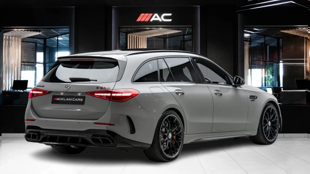 Mercedes-Benz C Class Image 4