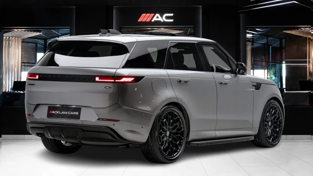 Land Rover Range Rover Sport Image 4