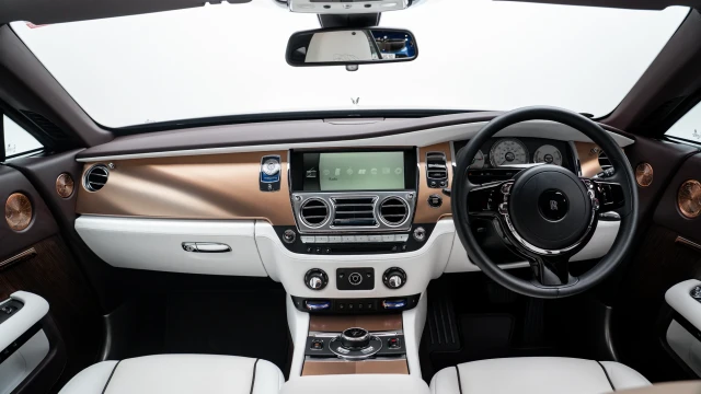 Rolls-Royce Wraith Image 5