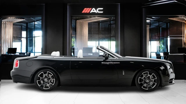 Rolls-Royce Dawn Image 5