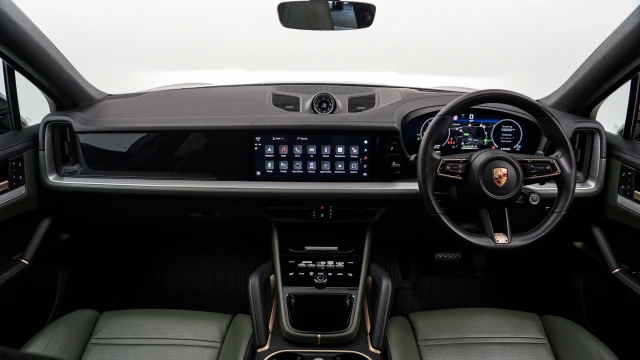 Porsche Cayenne Image 5