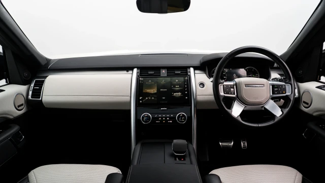 Land Rover Discovery Image 5
