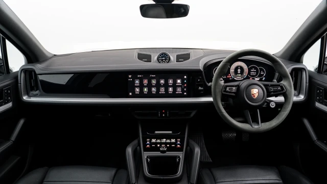 Porsche Cayenne Image 5