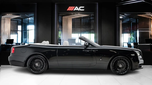 Rolls-Royce Dawn Image 5