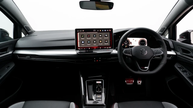 Volkswagen Golf Image 5