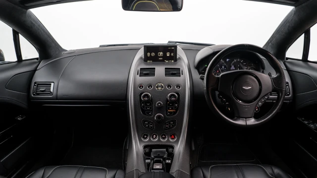 Aston Martin Rapide S Image 5