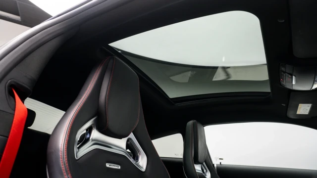 Mercedes-Benz C Class Image 7