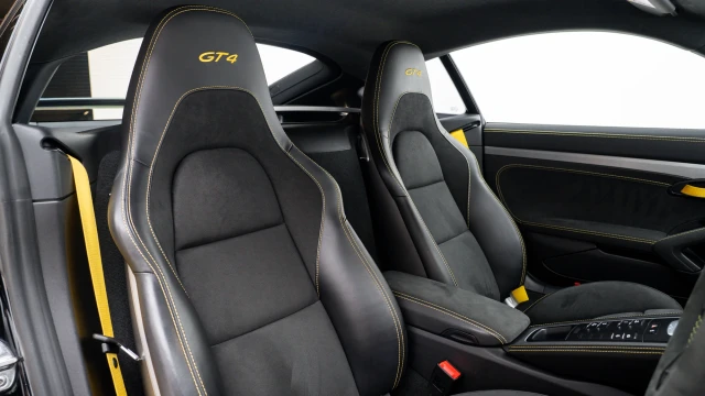 Porsche 718 Cayman Image 6