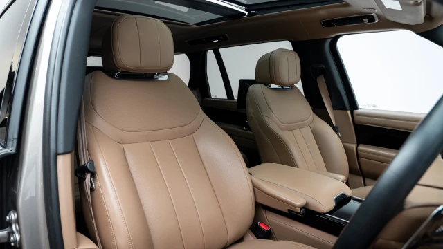 Land Rover Range Rover Image 6