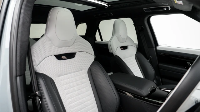 Land Rover Range Rover Sport Image 6
