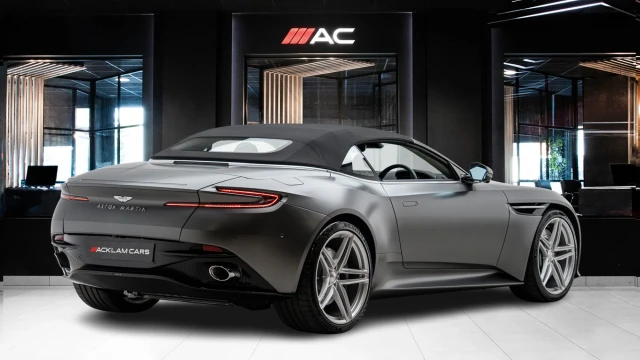 Aston Martin DB12 Image 6