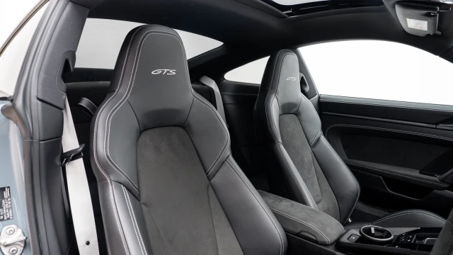 Porsche 911 Image 6