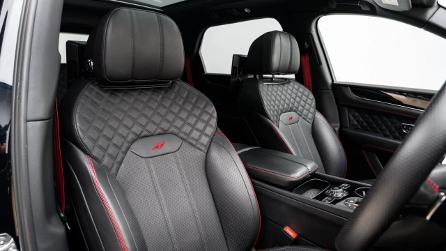 Bentley Bentayga Image 8