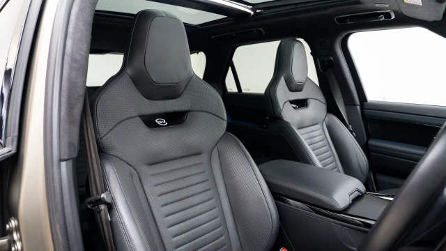 Land Rover Range Rover Sport Image 6