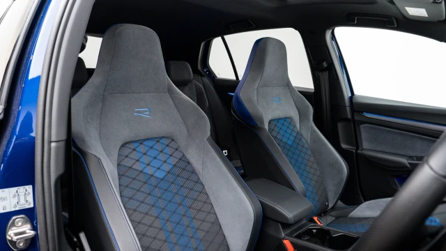 Volkswagen Golf Image 6