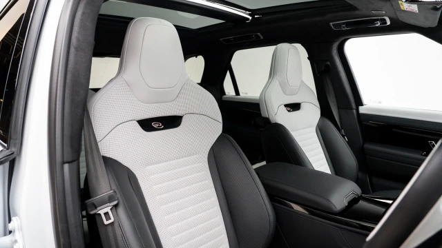 Land Rover Range Rover Sport Image 6