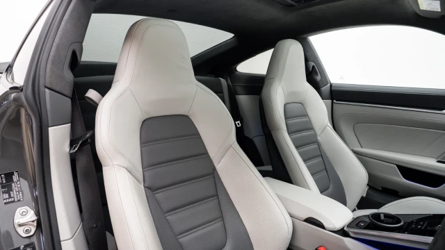 Porsche 911 Image 6