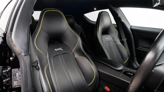 Aston Martin Rapide S Image 6