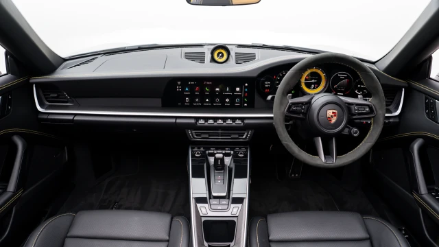 Porsche 911 Image 7