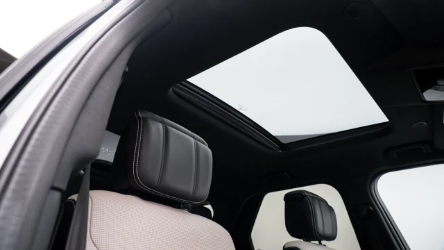 Land Rover Discovery Image 7