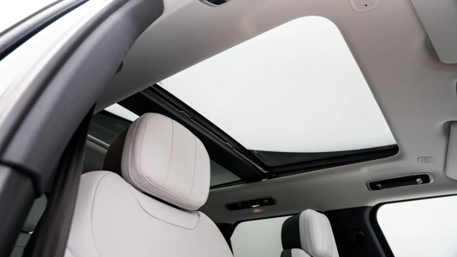 Land Rover Range Rover Sport Image 7