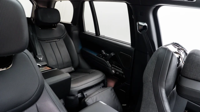 Land Rover Range Rover Image 8